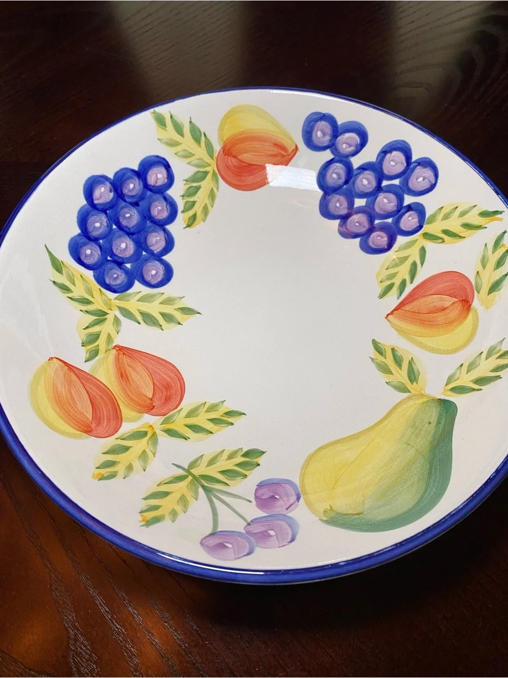 Artist’s Touch Orchard Jubilee 10 inch serving bowl fruit motif